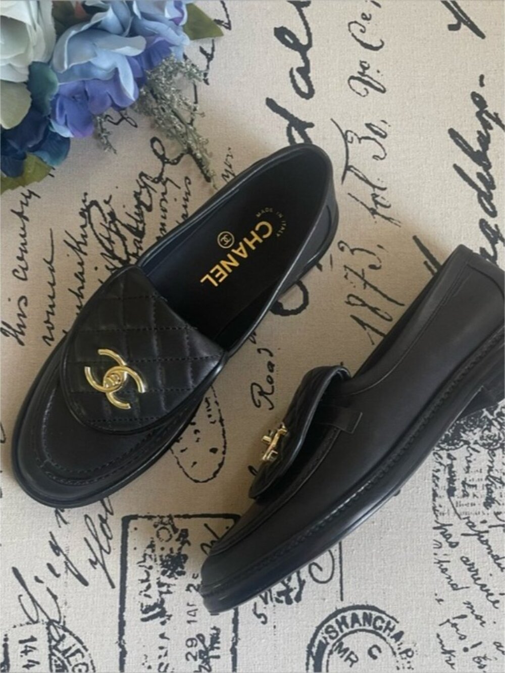 Chanel Quilted CC Turnlock Loafers 38 Black - Picture 3 of 10